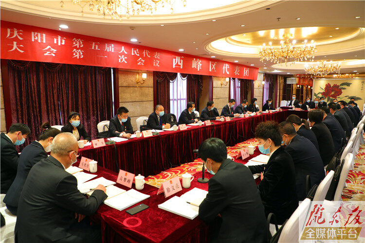 【聚焦兩會·圖集】履職盡責展風采，市人大代表分團審議市人大常委會和市法檢兩院工作報告