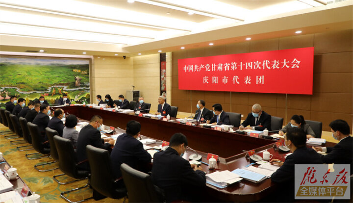 尹弘?yún)⒓討c陽(yáng)市代表團(tuán)討論時(shí)強(qiáng)調(diào)：緊盯“六新”目標(biāo)抓落實(shí)見(jiàn)行動(dòng)，有力支撐全省經(jīng)濟(jì)社會(huì)高質(zhì)量發(fā)展