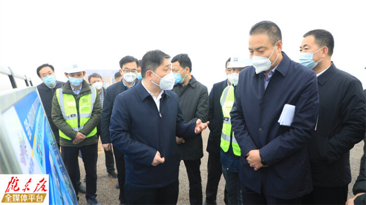 周繼軍在調研“東數西算”產業(yè)園區(qū)重點項目規(guī)劃建設時強調 以更高站位更寬視野更大格局加快推進產城融合發(fā)展