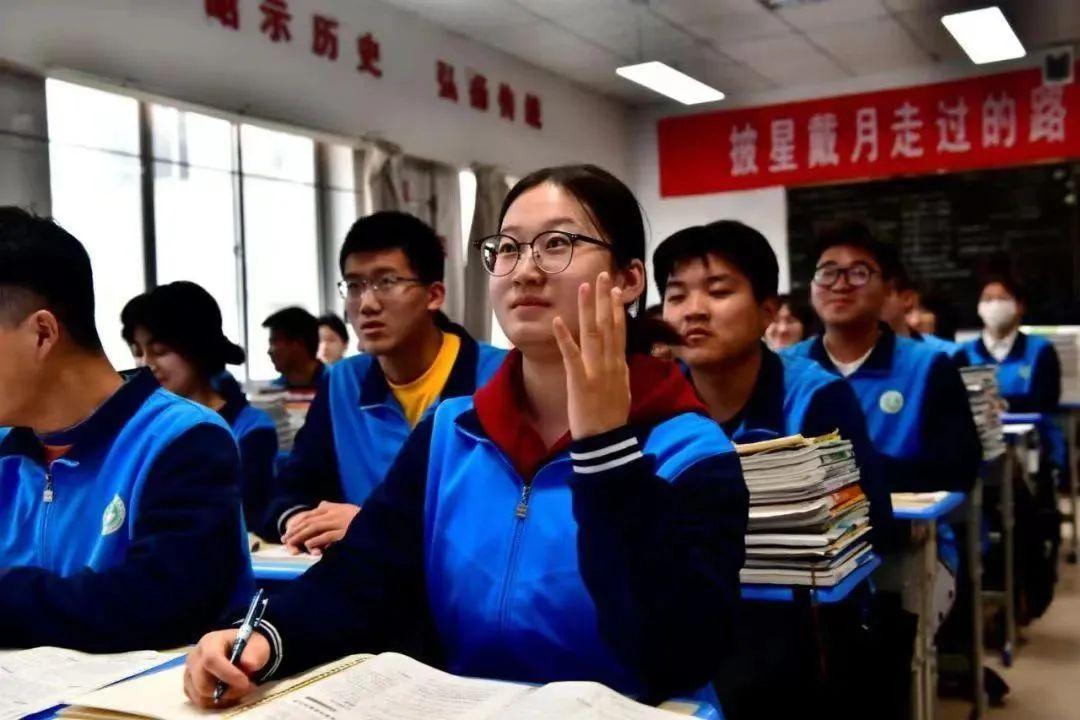 勵志！暖心！寧縣二中“高位截肢”女孩鞏瑜圓夢西北師大