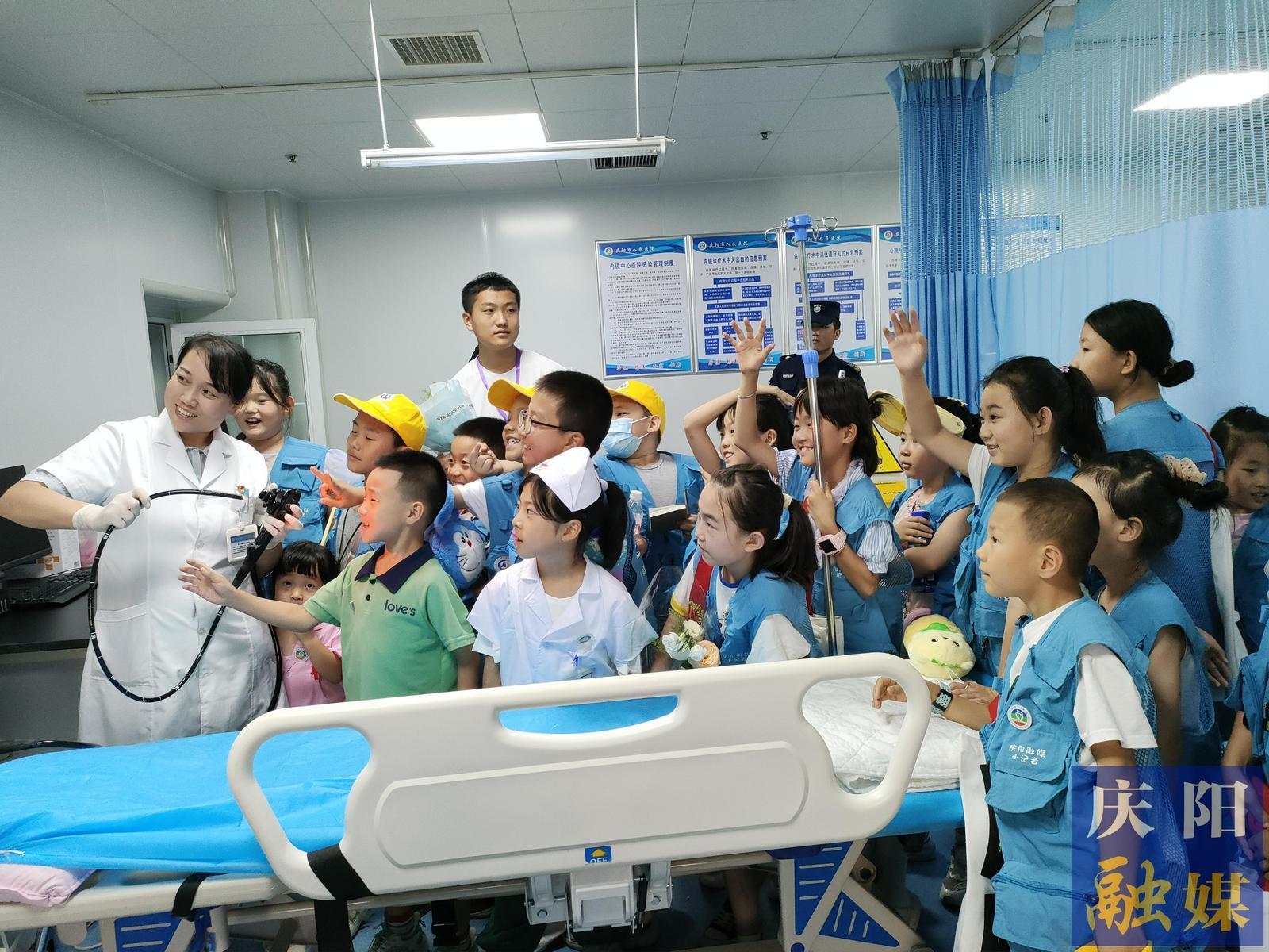 致敬醫(yī)師節(jié)！小記者職業(yè)體驗(yàn)之“我是小小醫(yī)生”