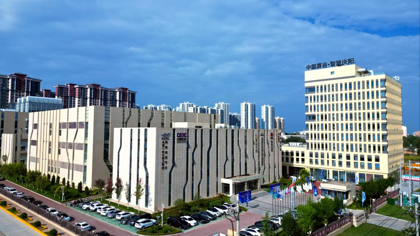 慶陽：借勢(shì)大“數(shù)”勤耕“云”——慶陽市加快建設(shè)“東數(shù)西算”國(guó)家數(shù)據(jù)中心集群